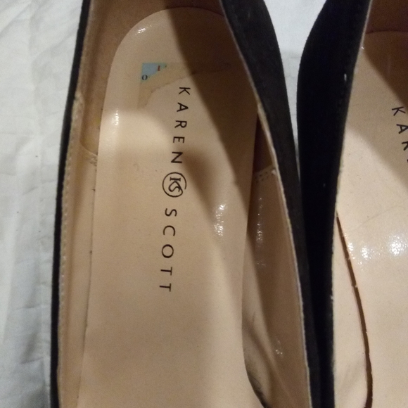 Womens heels. Karen Scott. - Picture 2 of 9